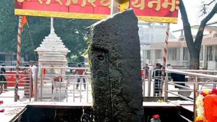 Shani Jayanti 2023 do these 3 upay on Shani Janmotsav Jyeshtha Amavasya to avoid troubles of shani Sade Sati Dhaiya and mahadasha 