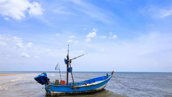 Centre will take technical advice over demand for fishing with LED lights Union Minister Rupala