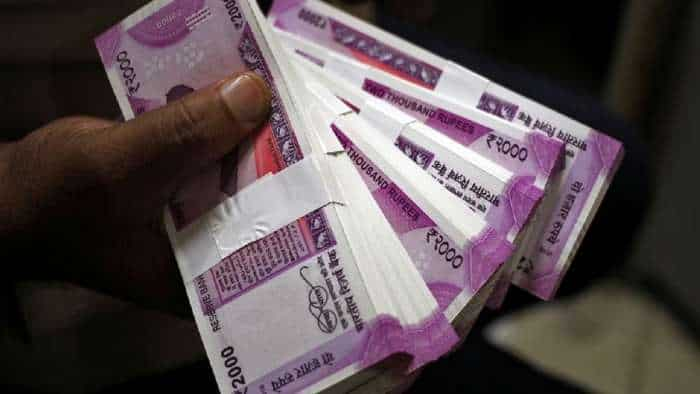 rs 2000 note exchange SBI to allow customers to exchange up to Rs 20000 in Rs 2000 notes without requisition slip