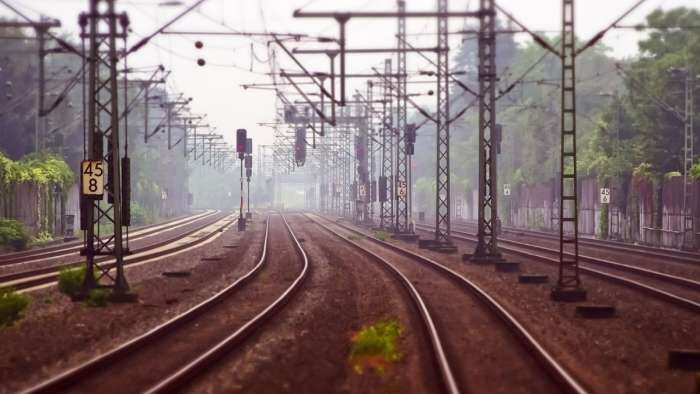 Indian Railway trains running on British made railways tracks know the fact check of this claim railway facts