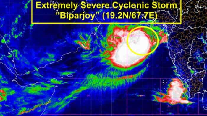 cyclonic storm ‘Biparjoy’ Gujarat on alert extremely severe landfall high tides rainfall mumbai imd forecast