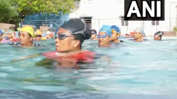 International Yoga Day 2023 People did water yoga in Rajkot Gujarat know what jal yoga and what are its benefits