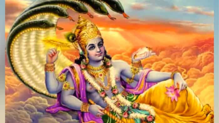 Devshayani Ekadashi 2023 Does God really sleep from the day of hari shayani Ekadashi Know significance real meaning of Dev Nidra and chaturmas rules