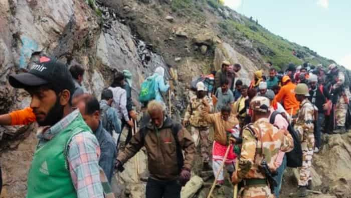 Amarnath Yatra 2023 The first batch of devotees started Amarnath Yatra Home Minister Amit Shah conveys greetings to pilgrims