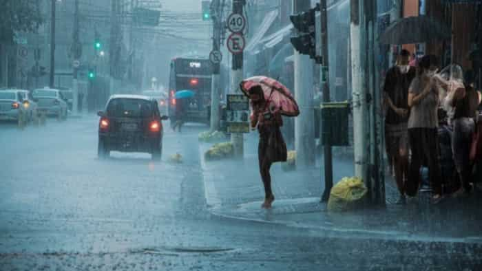 weather updates latest himachal pradesh uttarakhand incessant rainfall school are shut in delhi ncr 