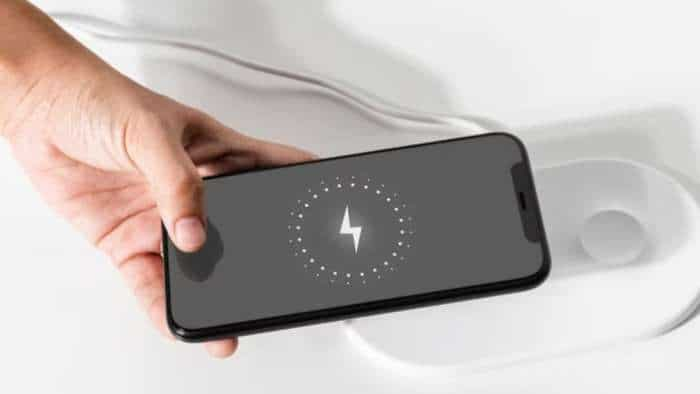 How to maintain Smartphone Battery Healthy Never Charge Your Phone to 100% here are steps to follow