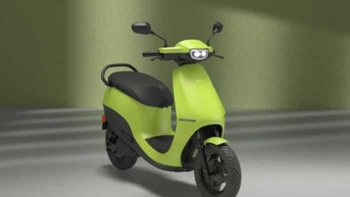 OLA S1 Air electric scooter booking get 3000 ceo bhavish agarwal tweet recently check price specs features