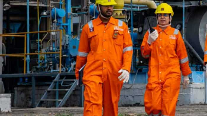 ONGC Q1 Results maharatna company profit doubles to 17383 crores in june quarter