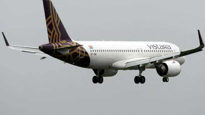 Delhi Airport Major tragedy averted as two Vistara Airline planes given go ahead to take off land at same time