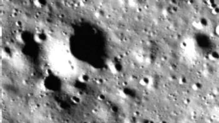 Congratulation chandrayaan 3 ISRO releases images of the Moon taken by the Lander Horizontal Velocity Camera of Chandrayaan-3 during the descent