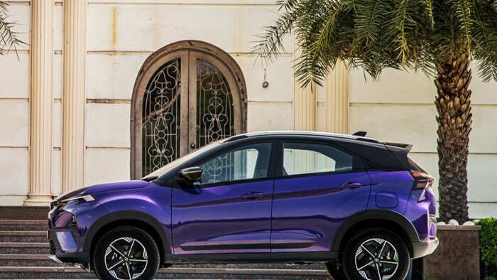 tata nexon facelift bookings starts will be launch on 14 september 2023 features specifications on road price