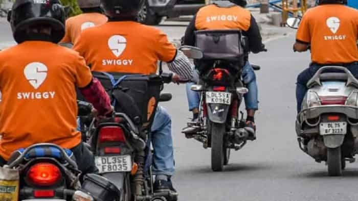 swiggy got partnership with sun mobility to give charging sevice to more than 15000 e bikes 