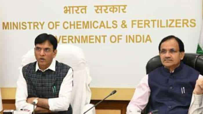 Mansukh Mandaviya urges farmers to cut use of chemicals fertilisers by 20 percent in rabi season