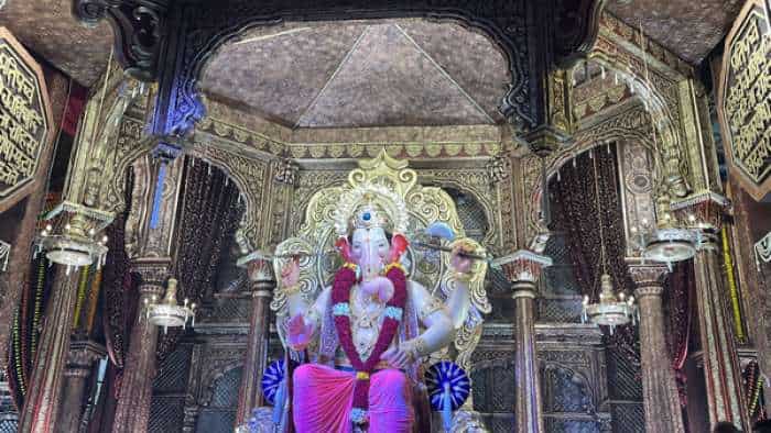 Ganesh chatirthi 2023 theme based pandal is made in different cities.  