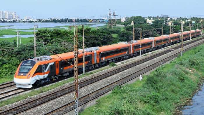 Vande Bharat Express Train hyderabad bengaluru new vande bharat train see full route map schedule details indian railways