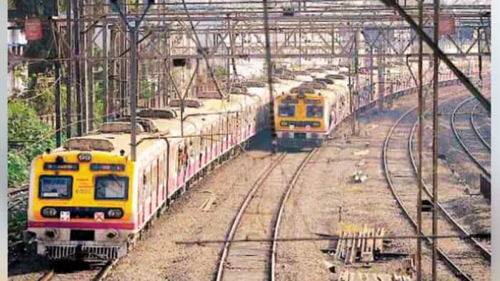 Western Railway will run 8 special local trains in Mumbai on the day of Ganesh Visarjan know the route timings and other information