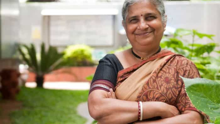 Sudha Murthy becomes the first woman to receive Global Indian Award by canada india foundation