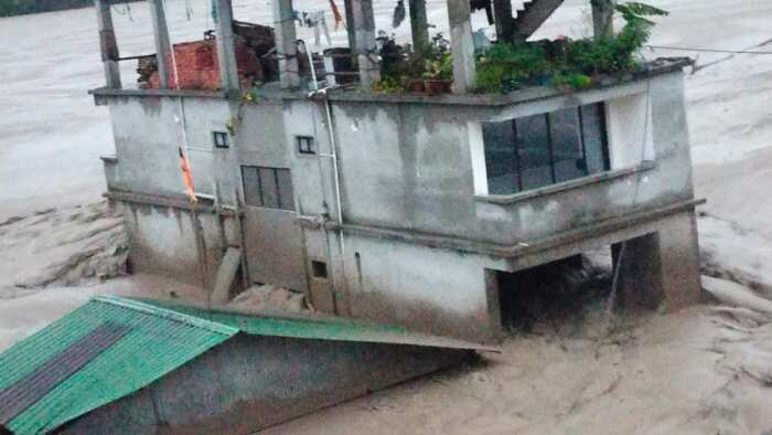 Flood in sikkim 23 army personnel have been reported missing due to a flash flood in Teesta River in Lachen Valley after a sudden cloudburst