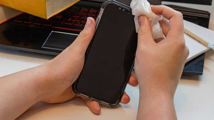 Tips and tricks phone dust removal know how to clean sand and dust from phone cleaning tips