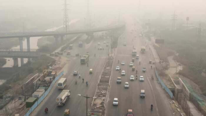 Delhi air is toxic and diesel buses from Haldwani and Kathgodam to Delhi have been halted