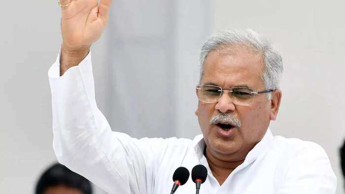 Chattisgarh Election 2023 CM Bhupesh Baghel Promises to Transfer 15 thousand rupees in women account through Grah Laxmi Yojna