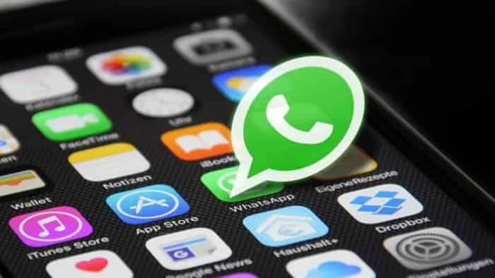 WhatsApp rolled out 4 new filters for status updates in vertical list on android check how it works