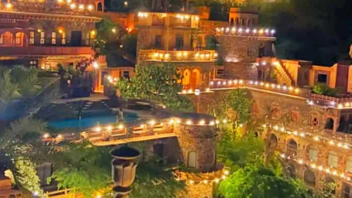 Plan neemrana fort with family and friends check where to stay and explore see full details about package