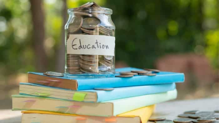 things to consider before getting an education loan to fund your international higher study