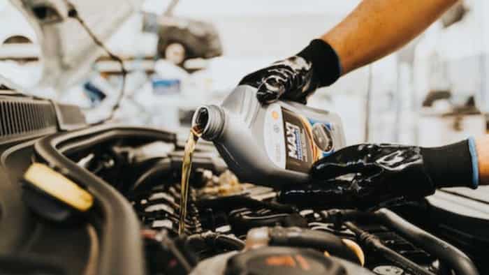 car care tips which engine oil is best in winter how many types are there check details