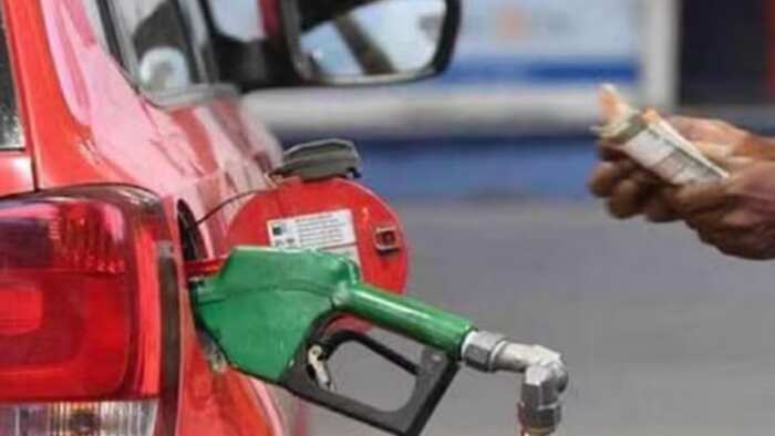 petrol diesel price on 2 january 2023 oil marketing companies issue new rate check latest update