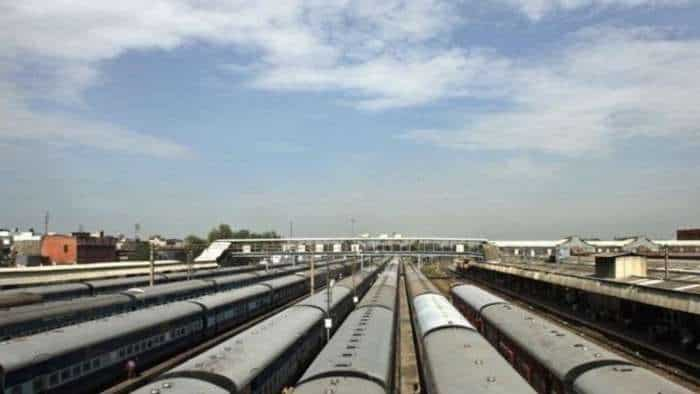 Indian Railway to run Special Superfast Train between bandra terminus ahmedabad mumbai gujarat western railway latest news