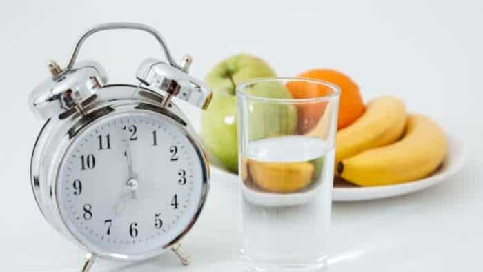 Intermittent Fasting Benefits along with fitness intermittent fasting is also helpful in giving you a good and long life