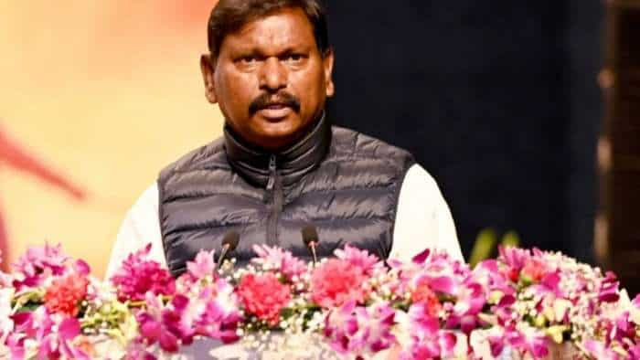 Agriculture Minister Arjun Munda urges farmers to learn new methods of farming