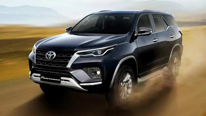 toyota kirloskar india stop supply of innova crysta fortuner hilux due to irregulaties in engine