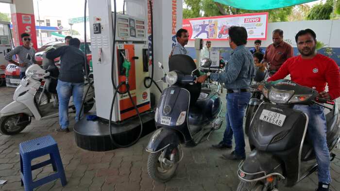 petrol diesel price latest update OMCs will hold price revision in near term here you know why