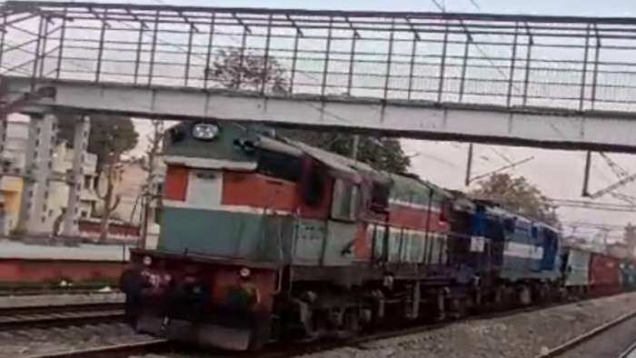 Freight Train run without driver from kathua railway station towards pathankot in viral video see details