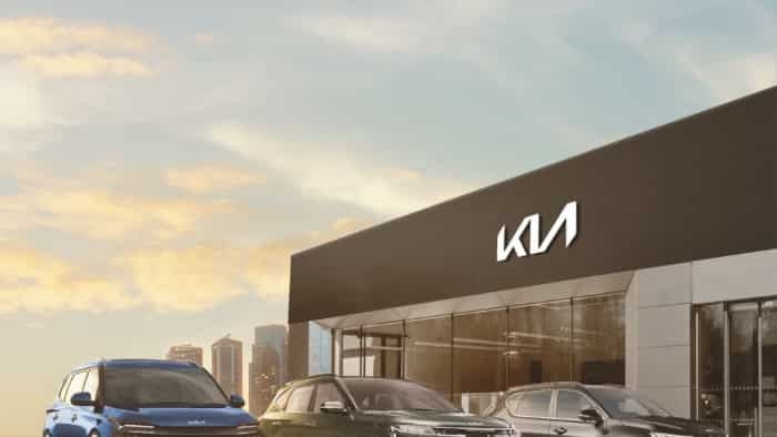 kia india sold 4 lakh connected cars in india since 2019 seltos carens sonet price specs features