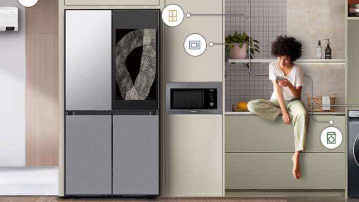 Samsung Introduced 4-Door Flex French Door Bespoke Family hub refrigerator comes with Artificial Intelligence check price and features