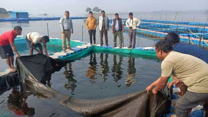 BJP manifesto Sankalp Patra Modi ki Guarantee for fishermen pearl farming seaweed farming PM Matsya Sampada Yojana PMMSY