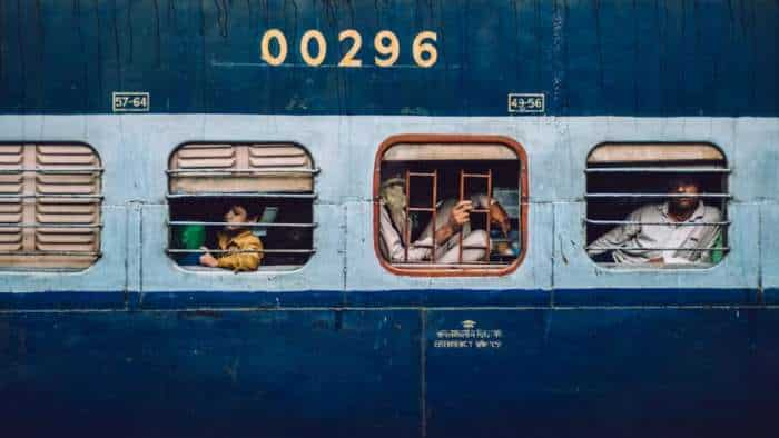 Indian Railways join hands with sanchar saathi portal to report of lost stolen mobiles on moving trains