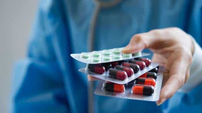 NPPA decision to Reduce Medicines Price in india 41 medicines including antibiotics multivitamins and various diseases like diabetes heart etc mentioned in list