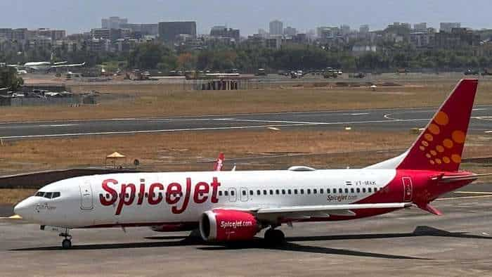 SpiceJet Leh Bound aircraft returned back to Delhi after suffering a bird hit on engine 2