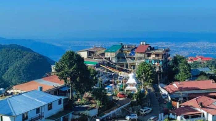 offbeat destinations around Mussoorie nature lovers who go to the mountains in search of peace must explore best places to visit near Queen of hills mussoorie