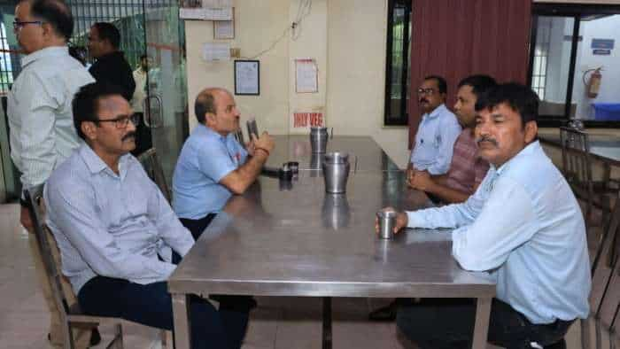 Indian Railways Running Staff loco pilot rest Room see what facilities including gym foot massage yoga