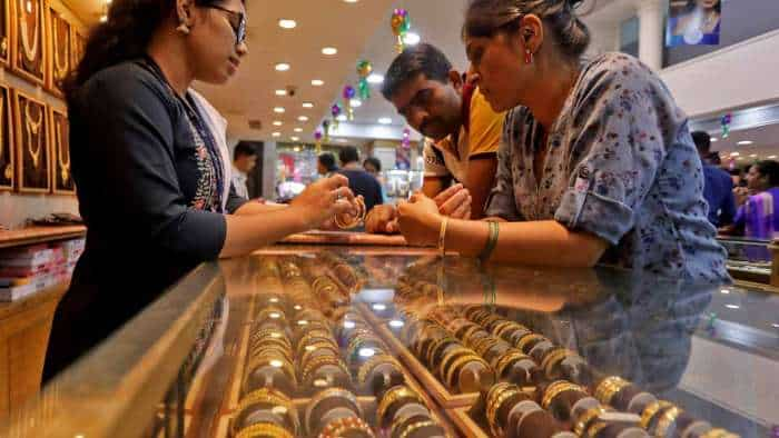 PC Jewellers to raise 2705 cr funds through issue of preferential based warrants