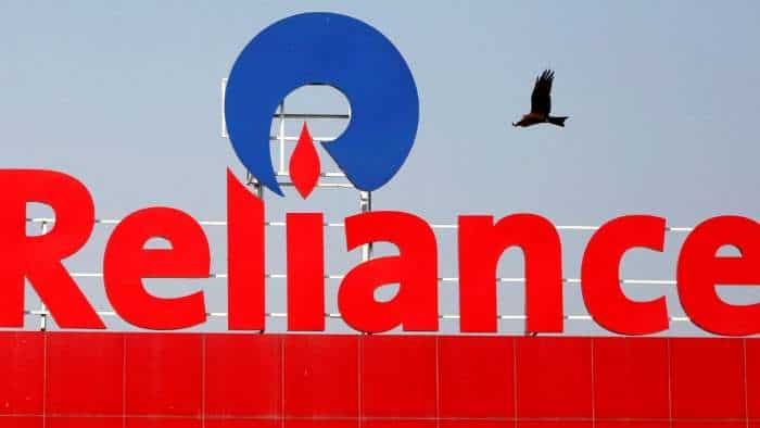Reliance Q1 Results profit slips to 17448 crores