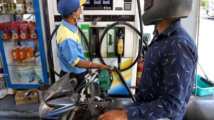 Petrol-Diesel Price 3rd August 2024, crude oil price nears 77 dollar per barrel, know the latest Petrol-Diesel rates