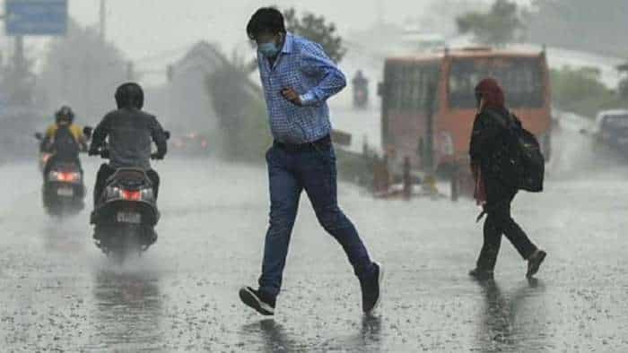 IMD Weather moderate rain Forecast flood alert check weather of delhi up himachal pradesh and other cities of india