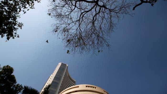 Stock market LIVE updates today gift nifty flat amid mixed global cues BSE NSE update sensex nifty today Stocks to buy