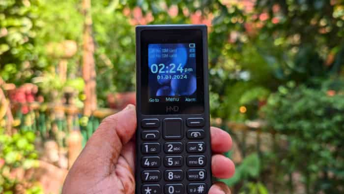 hmd 105 feature phone review 1000mah battery upi support 23 languages price 999